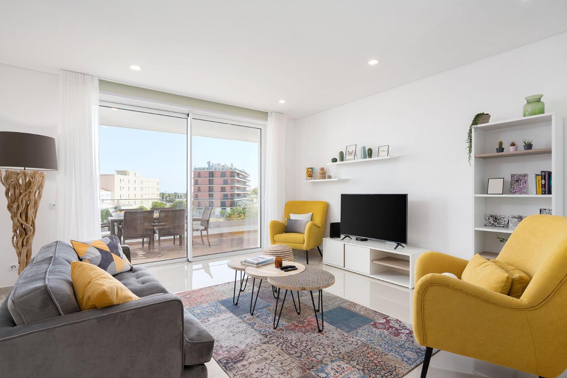 Apartment Marina View 2 With Pool By Homing Lagos